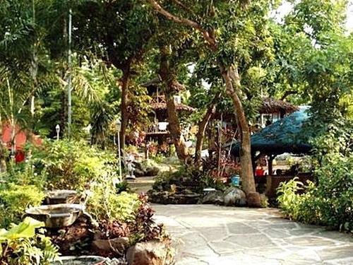Dona Jovita Garden Resort Calamba  Εξωτερικό φωτογραφία